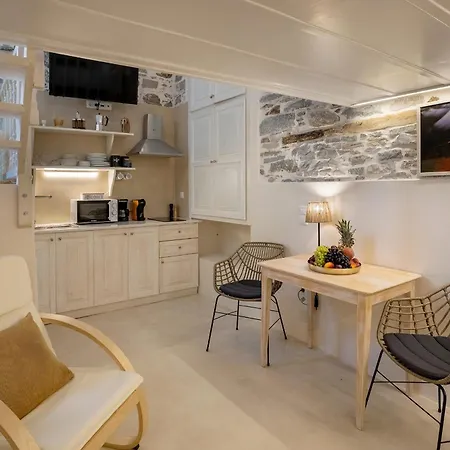 Vaporia Seaview - Balcony *